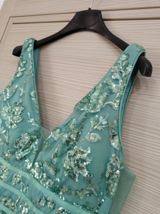 Vestito elegante donna verde