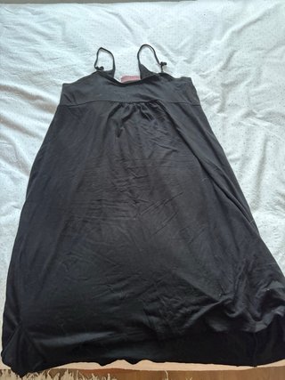 Vestido negro veraniego