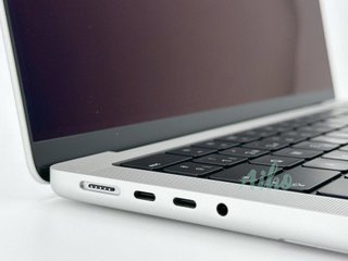 MacBook Pro 14" (2021) M1 PRO 8 CPU/14 GPU núcleos - SSD 512GB - 16GB RAM - Plata