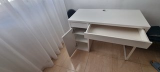 Escritorio blanco moderno
