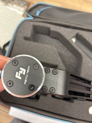 Gimbal 3 assi FeiyuTech MG V2 per Mirrorless