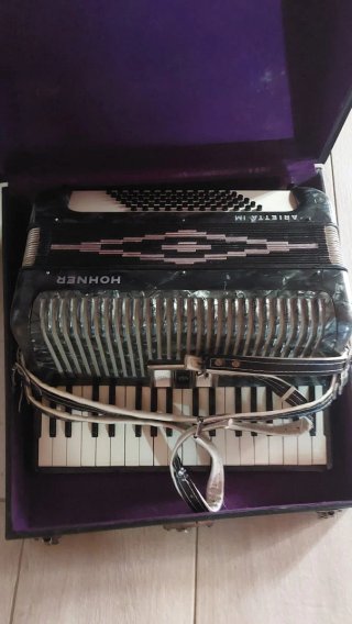 Acordeón Hohner Arietta M