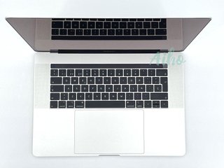 MacBook Pro 16" (2019) Intel Core i9 2.3GHz 8 núcleos - SSD 1TB SSD - 32Gb RAM - Plata
