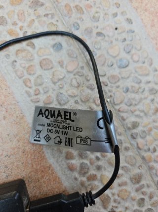Luz LUNA para acuario modo noche