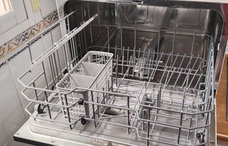 Lavavajillas sobremesa Cecotec 2300 en garantía