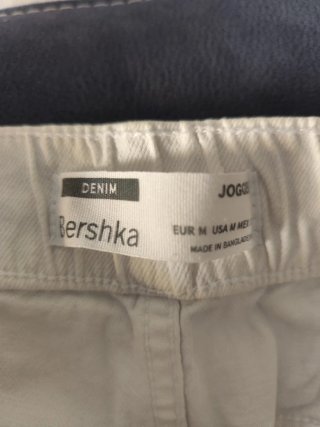 Pantalón Jogger Bershka Roto Blanco Talla M