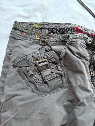 Pantalones cargo grises