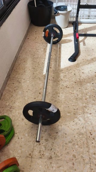 Barra y discos 10kg DOMYOS