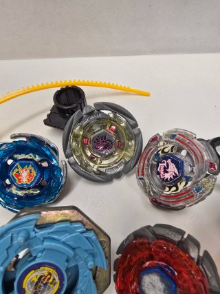 Lotto Beyblade Metal Fusion + Beyblade Classici