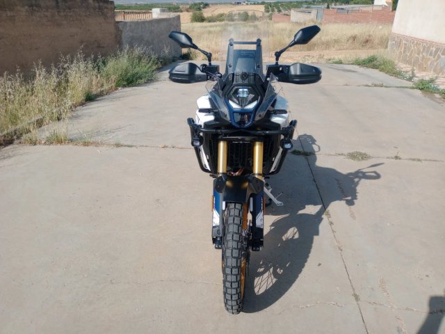 Voge ds 800 rally o cambio