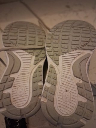 Scarpe sportive dw grigie e bianche