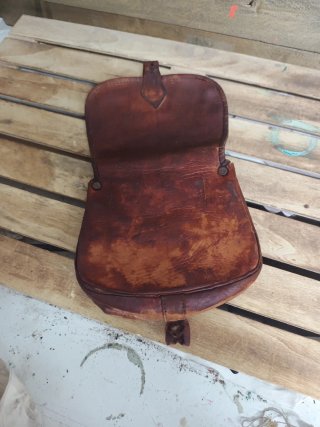 Cartera de cuero para cinturón 20 x13