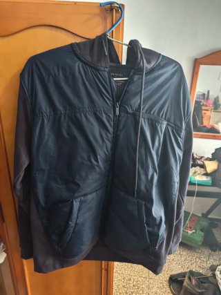 2 camicie Desigual e giacca Cortefiel