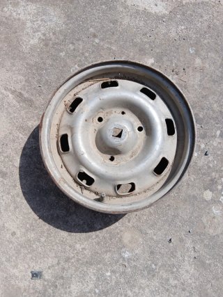 Llanta Renault 4 TL