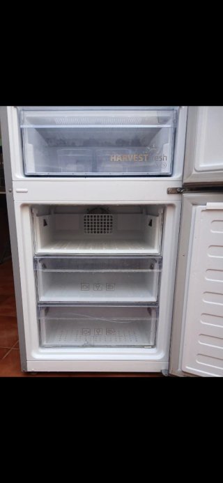 Frigorífico Beko plateado