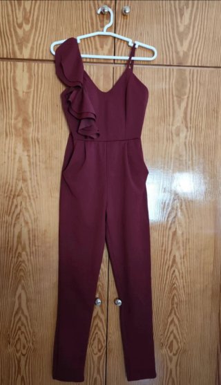 Mono fiesta burdeos volantes talla 34-36