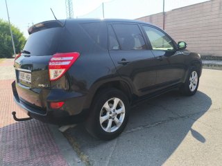 Toyota RAV4 2011