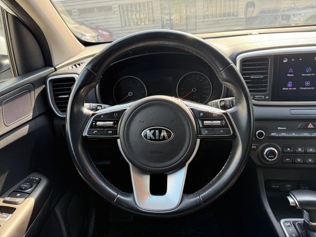 Kia Sportage 1.6 MHEV Business DCT 100kW (136CV) 4X2