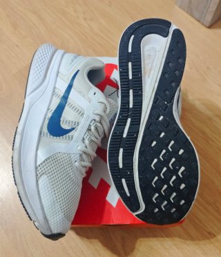 NIKE RUN SWIFT TALLA 44