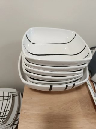 Vajilla Luminarc Cuadrada Negra y Blanca