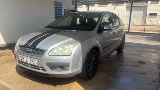 Ford Focus 1.8tdci 115cv con enganche y etiqueta