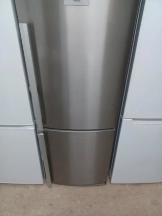 Nevera Electrolux 2m x 60cm