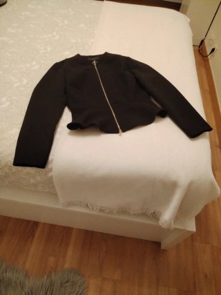 Cazadora Zara péplum talla S