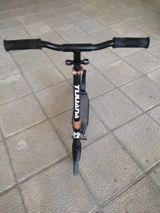 Patinete infantil grande, plegable con suspensión