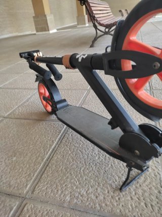 Patinete infantil grande, plegable con suspensión