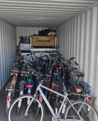 Bicicleta de montaña amarilla