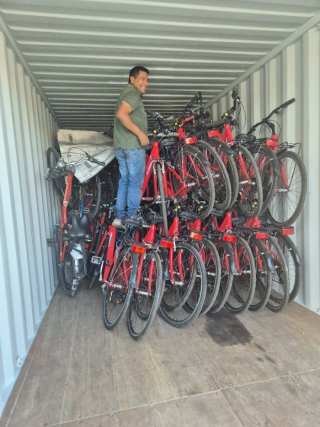 Bicicleta de montaña amarilla