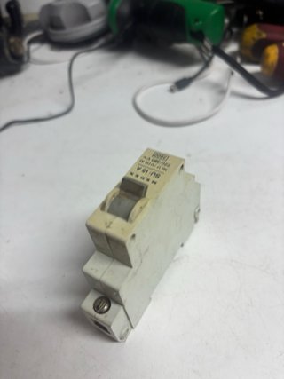 Interruptor Magnetotérmico Medex SU-15 A