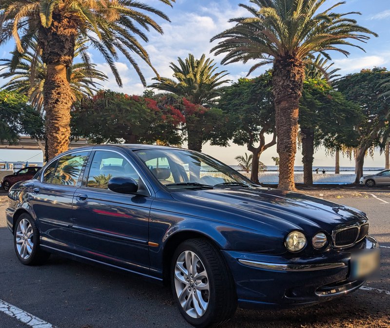 Jaguar X-Type - foto 1