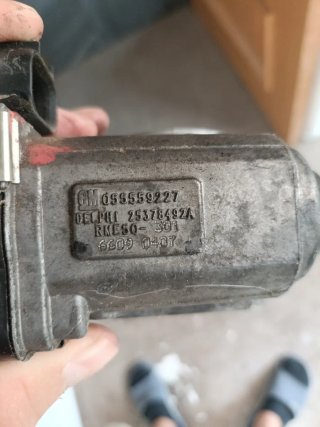 Mariposa/Referencia Opel 055559227
