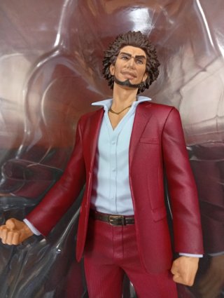 Figura SEGA Like a Dragon 300703D