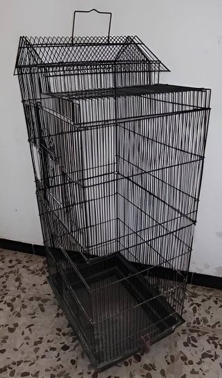 Jaula grande para pájaros
