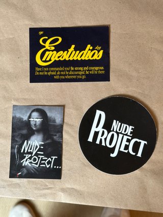 Pegatinas NudeProject y Eme Studios