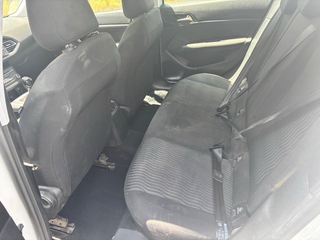 Peugeot 308 2015