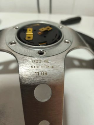 Volante OMP Corsica Desplazado + Piña MOMO