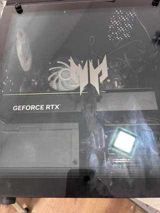 Predator Orion3000 i7-14700F 16GB-1T RTX4070 SUPER