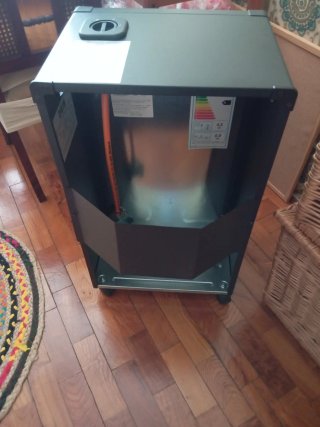 Estufa gas butano/propano negra