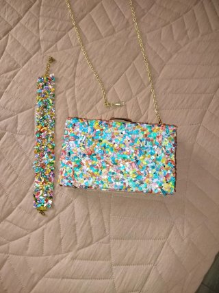 Bolso y choker multicolor