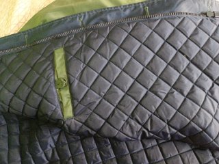 Chaqueta verde hombre con capucha