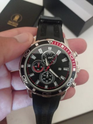 Reloj Tom Miller Negro y Rojo