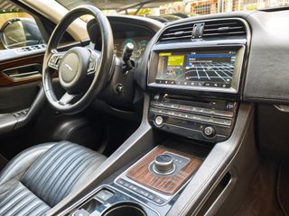 Jaguar F-Pace 2017