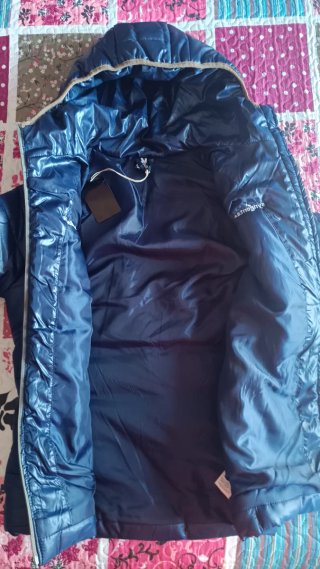 Chaqueta de plumas Syngenta azul nueva