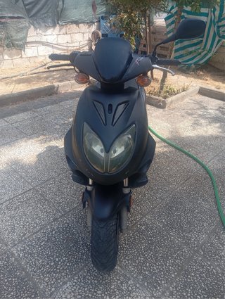Keeway Focus 49cc Scooter Negra