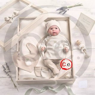 Set Neonato nascita Tutina,muffole,bavetta,cappell