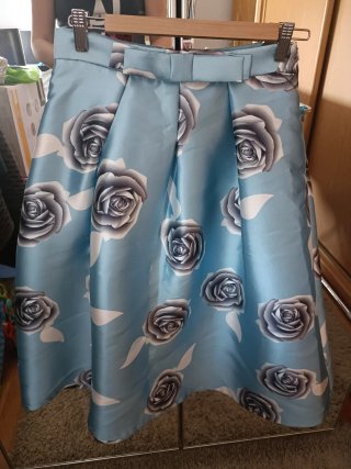 Falda Teria Yabar evento azul y gris