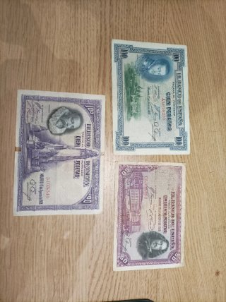 Lote 3 Billetes Españoles 1925 y 1928